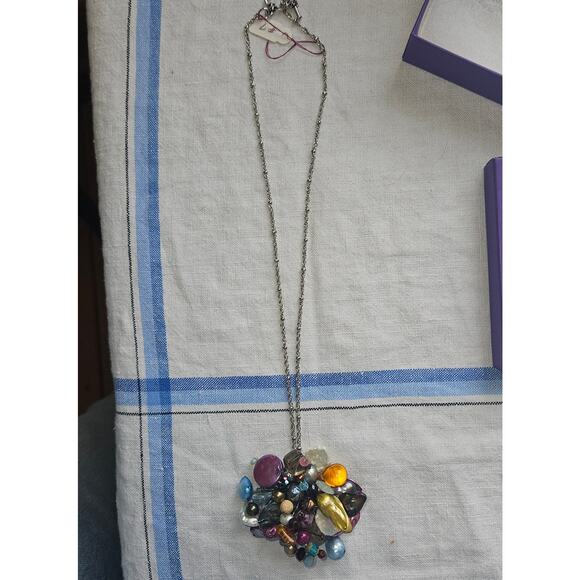 New! One of a Kind! Cluster Pendant Necklace - Picture 3 of 6